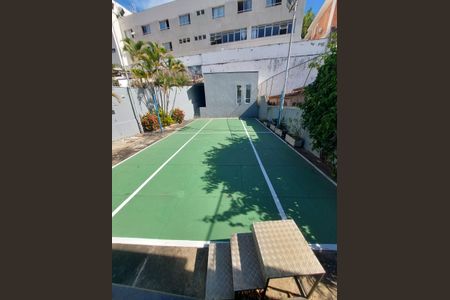 Casa para alugar com 350m², 4 quartos e 3 vagasquadra