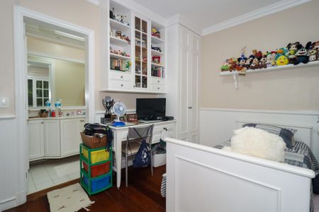 Casa de condomínio à venda com 578m², 5 quartos e 6 vagas Casa de condomínio à venda com 578m², 5 quartos e 6 vagasSuíte 3