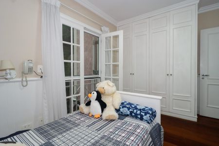 Casa de condomínio à venda com 578m², 5 quartos e 6 vagas Casa de condomínio à venda com 578m², 5 quartos e 6 vagasSuíte 3