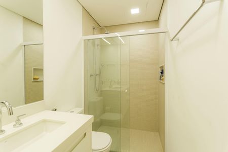 Apartamento à venda com 89m², 2 quartos e 2 vagas Apartamento à venda com 89m², 2 quartos e 2 vagasBanheiro da Suíte