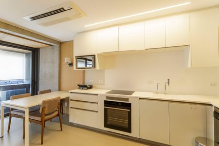 Apartamento à venda com 89m², 2 quartos e 2 vagas Apartamento à venda com 89m², 2 quartos e 2 vagasCozinha