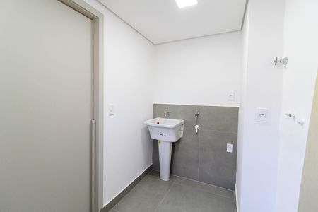 Apartamento à venda com 80m², 2 quartos e 1 vagaÁrea de Serviço