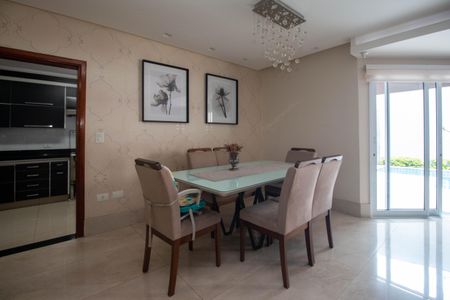 Casa à venda com 300m², 3 quartos e 3 vagasSala