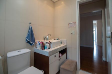 Casa à venda com 300m², 3 quartos e 3 vagasBanheiro 1