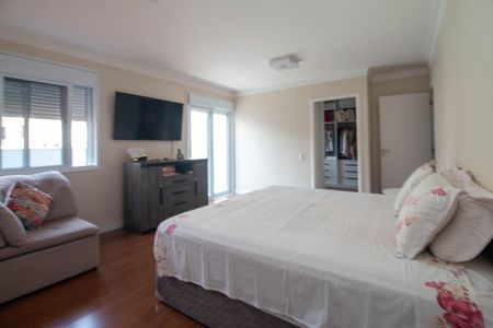 Casa à venda com 300m², 3 quartos e 3 vagasSuíte