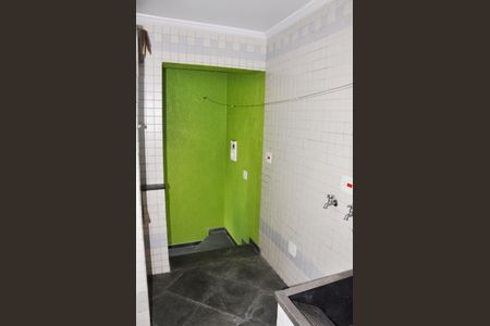 Casa à venda com 220m², 3 quartos e 5 vagas Casa à venda com 220m², 3 quartos e 5 vagasLavanderia