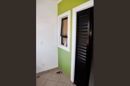 Casa à venda com 220m², 3 quartos e 5 vagas Casa à venda com 220m², 3 quartos e 5 vagasVaranda da Suíte