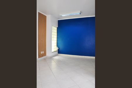 Casa à venda com 220m², 3 quartos e 5 vagas Casa à venda com 220m², 3 quartos e 5 vagasSuíte