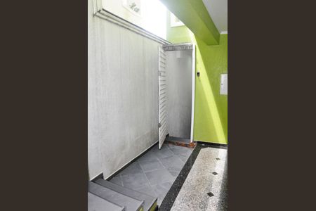 Casa à venda com 220m², 3 quartos e 5 vagas Casa à venda com 220m², 3 quartos e 5 vagasHall de entrada