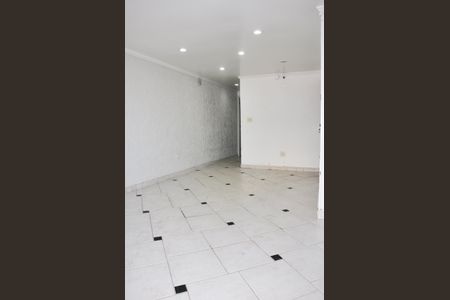 Casa à venda com 220m², 3 quartos e 5 vagas Casa à venda com 220m², 3 quartos e 5 vagasSala