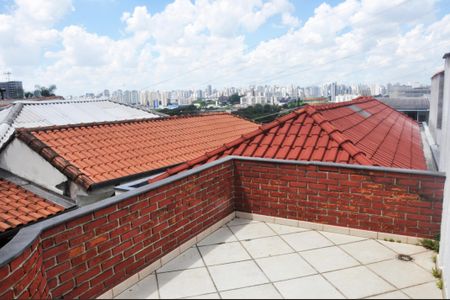 Casa à venda com 220m², 3 quartos e 5 vagas Casa à venda com 220m², 3 quartos e 5 vagasTerraço