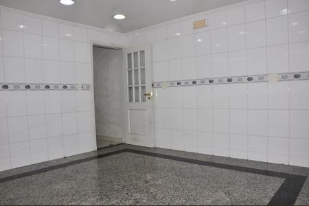 Casa à venda com 220m², 3 quartos e 5 vagas Casa à venda com 220m², 3 quartos e 5 vagasCozinha