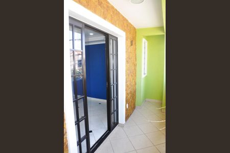 Casa à venda com 220m², 3 quartos e 5 vagas Casa à venda com 220m², 3 quartos e 5 vagasVaranda da Sala