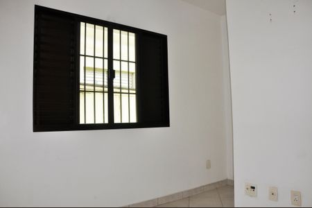 Casa à venda com 220m², 3 quartos e 5 vagas Casa à venda com 220m², 3 quartos e 5 vagasQuarto 2