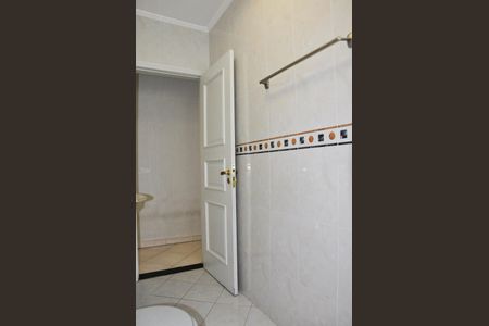 Casa à venda com 220m², 3 quartos e 5 vagas Casa à venda com 220m², 3 quartos e 5 vagasBanheiro Social