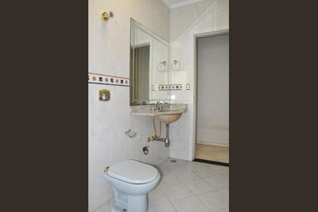 Casa à venda com 220m², 3 quartos e 5 vagas Casa à venda com 220m², 3 quartos e 5 vagasBanheiro Social