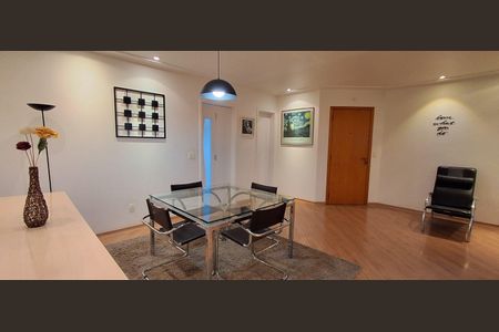 Apartamento à venda com 130m², 3 quartos e 3 vagasSala de jantar