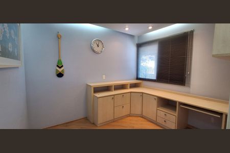 Apartamento à venda com 130m², 3 quartos e 3 vagasSuíte 1