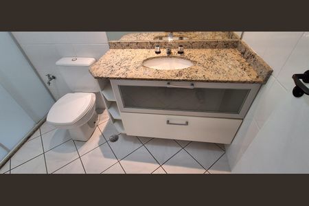 Apartamento à venda com 130m², 3 quartos e 3 vagasBanheiro Suíte 2