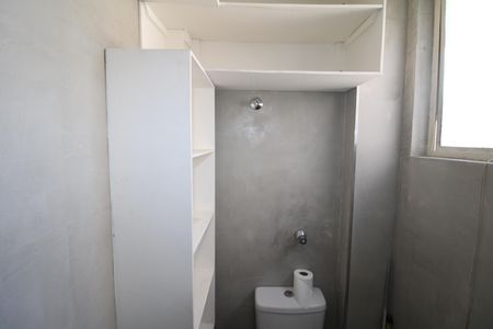 Apartamento para alugar com 62m², 2 quartos e 1 vagaÁrea de Serviço - Banheiro