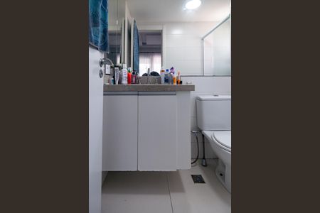 Studio para alugar com 35m², 1 quarto e 1 vaga Studio para alugar com 35m², 1 quarto e 1 vagaBanheiro