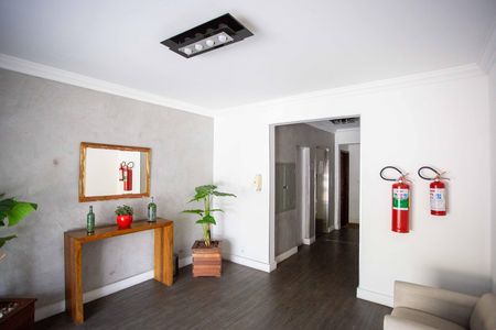 Apartamento para alugar com 57m², 2 quartos e 1 vagaÁrea comum - Hall social