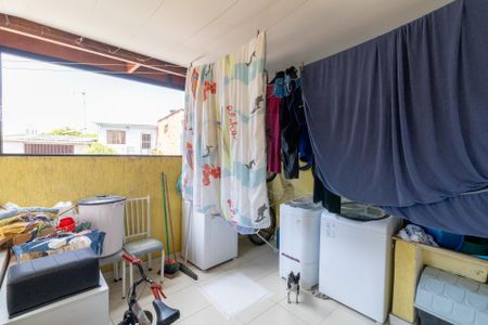 Casa à venda com 270m², 6 quartos e sem vagaCasa 3 - Área de Serviço     