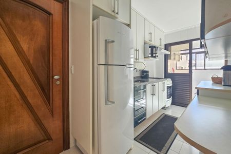 Apartamento para alugar com 1m², 2 quartos e 2 vagasCozinha