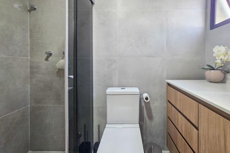 Apartamento para alugar com 1m², 2 quartos e 2 vagasBanheiro da suíte