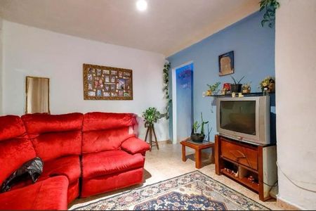 Casa à venda com 149m², 4 quartos e 2 vagas Casa à venda com 149m², 4 quartos e 2 vagasFoto 01