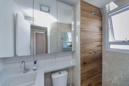 Apartamento para alugar com 42m², 2 quartos e 1 vaga Apartamento para alugar com 42m², 2 quartos e 1 vagaBanheiro