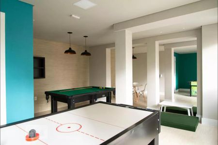 Apartamento para alugar com 42m², 2 quartos e 1 vaga Apartamento para alugar com 42m², 2 quartos e 1 vagaÁrea comum - Salão de jogos