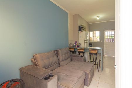 Casa à venda com 41m², 2 quartos e 2 vagasSala