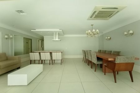 Apartamento à venda com 165m², 3 quartos e 2 vagas Apartamento à venda com 165m², 3 quartos e 2 vagasÁrea comum - Salão de festas