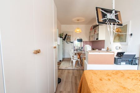 Studio à venda com 27m², 1 quarto e sem vagaSala e Quarto