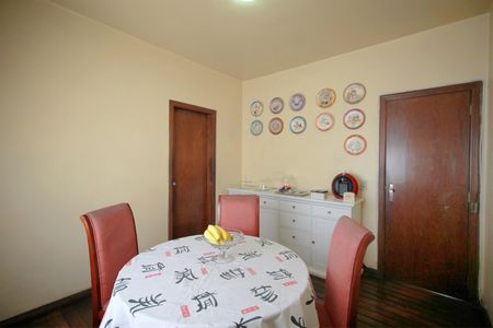 Apartamento à venda com 320m², 4 quartos e 2 vagasSala de Jantar