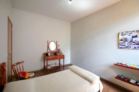 Apartamento à venda com 320m², 4 quartos e 2 vagasQuarto 2