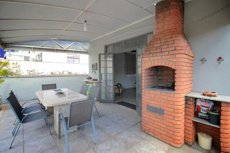 Apartamento à venda com 320m², 4 quartos e 2 vagasChurrasqueira