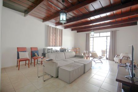 Apartamento à venda com 320m², 4 quartos e 2 vagasSala de Estar