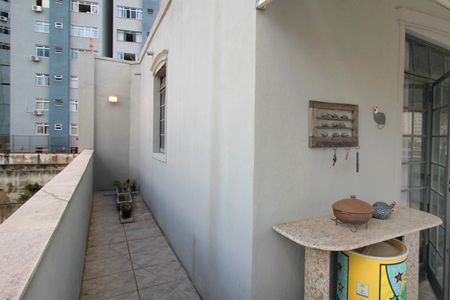 Apartamento à venda com 320m², 4 quartos e 2 vagasVaranda lateral