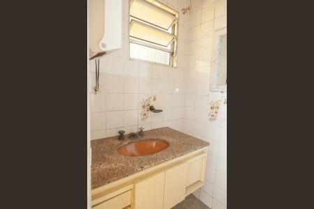 Casa para alugar com 252m², 3 quartos e 4 vagasBanheiro de Serviço