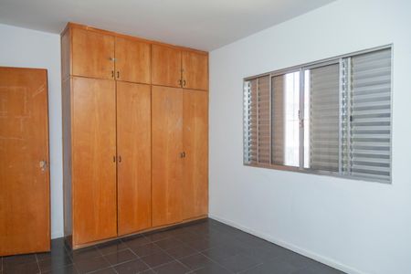 Casa para alugar com 252m², 3 quartos e 4 vagasQuarto 2