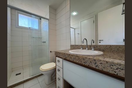 Apartamento à venda com 121m², 3 quartos e 2 vagas Apartamento à venda com 121m², 3 quartos e 2 vagasBanheiro Suítes 2 e 3