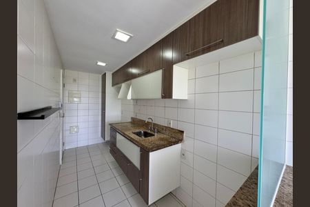 Apartamento à venda com 121m², 3 quartos e 2 vagas Apartamento à venda com 121m², 3 quartos e 2 vagasCozinha e Área de Serviço