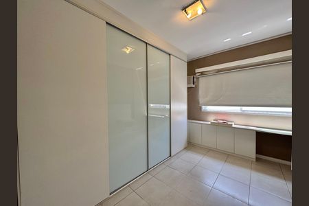 Apartamento à venda com 121m², 3 quartos e 2 vagas Apartamento à venda com 121m², 3 quartos e 2 vagasSuíte 1