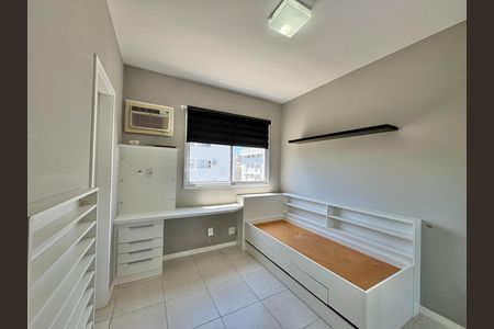 Apartamento à venda com 121m², 3 quartos e 2 vagas Apartamento à venda com 121m², 3 quartos e 2 vagasSuíte 2