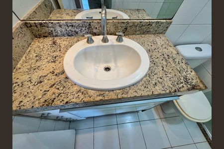 Apartamento à venda com 121m², 3 quartos e 2 vagas Apartamento à venda com 121m², 3 quartos e 2 vagasSuíte 1 - Banheiro