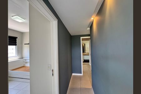 Apartamento à venda com 121m², 3 quartos e 2 vagas Apartamento à venda com 121m², 3 quartos e 2 vagasCorredor