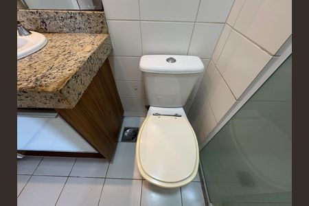 Apartamento à venda com 121m², 3 quartos e 2 vagas Apartamento à venda com 121m², 3 quartos e 2 vagasSuíte 1 - Banheiro