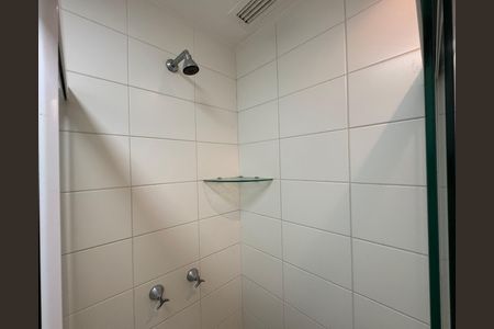 Apartamento à venda com 121m², 3 quartos e 2 vagas Apartamento à venda com 121m², 3 quartos e 2 vagasBanheiro Social